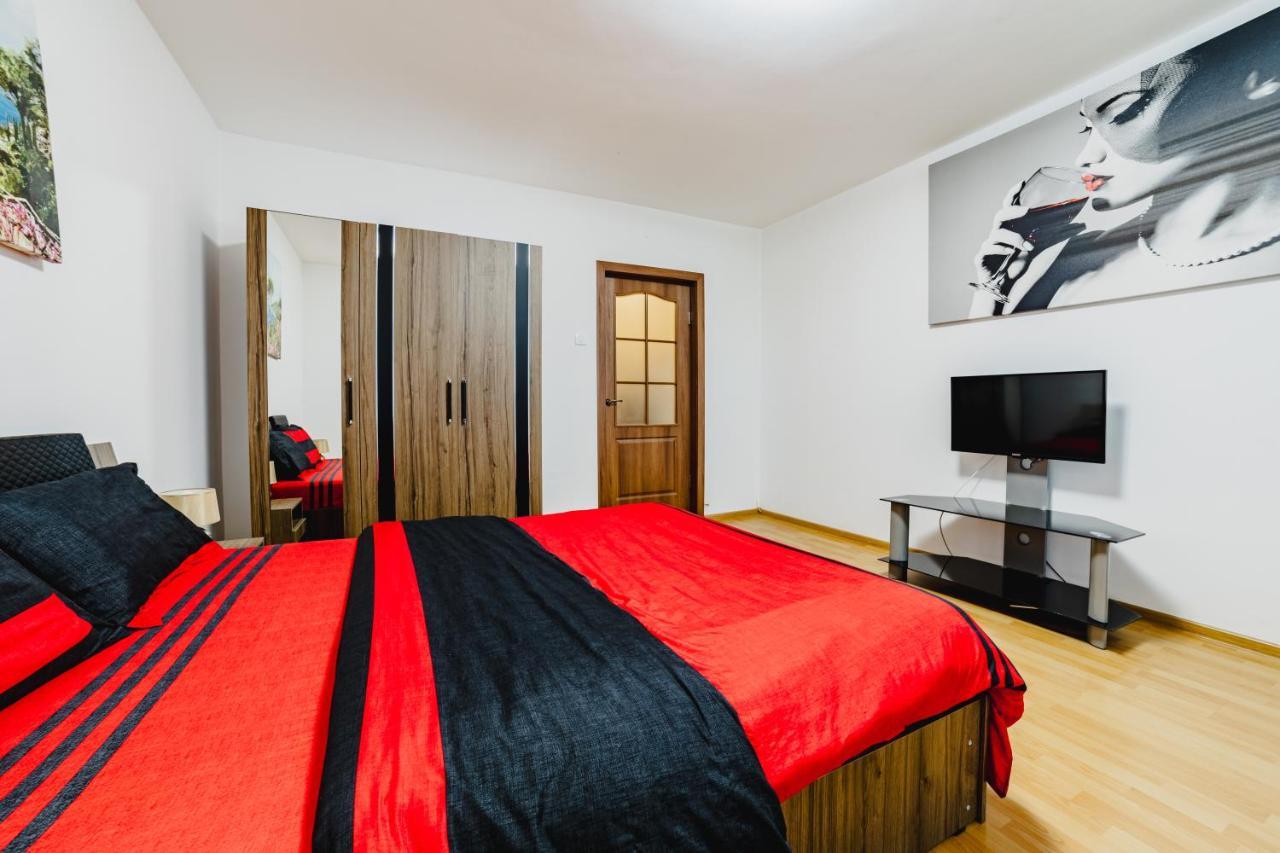 Studio Coresi Mall Brassó Kültér fotó